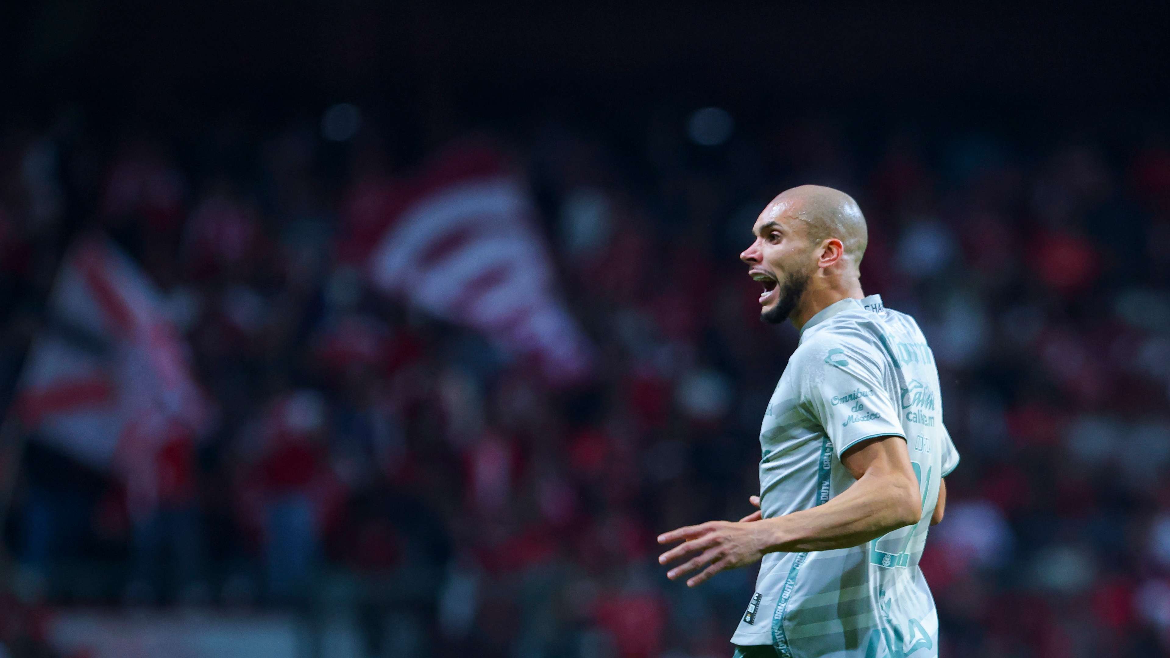 他们通过对 他们通过对